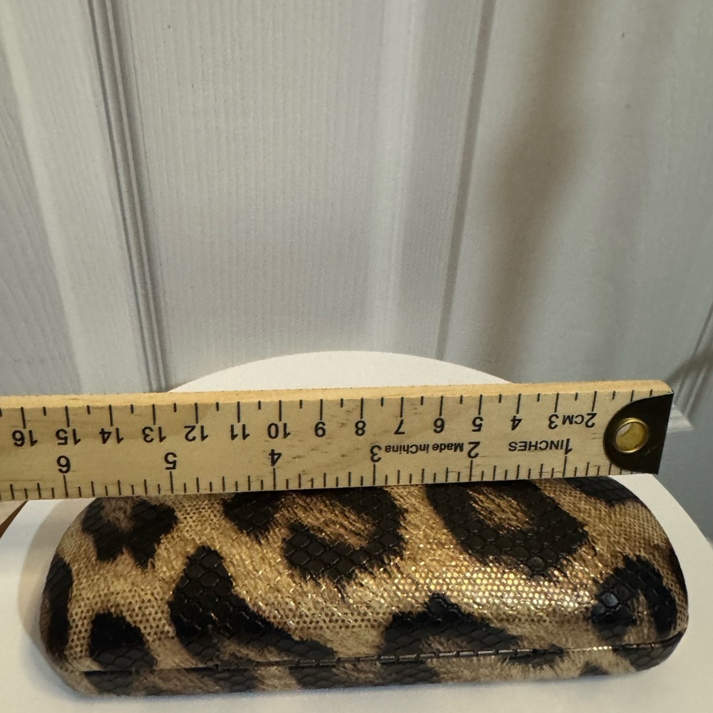 Leopard Print Eyeglasses Case! - Picture 5 of 6